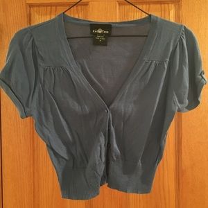 Blue short-sleeved sweater shrug